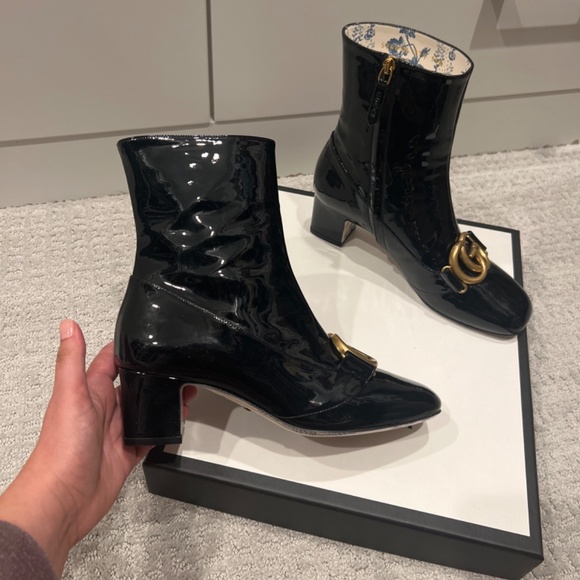 Gucci GG Marmont Patent Leather Ankle Bootie Size 37 1/2, US 7.5 - Picture 2 of 5